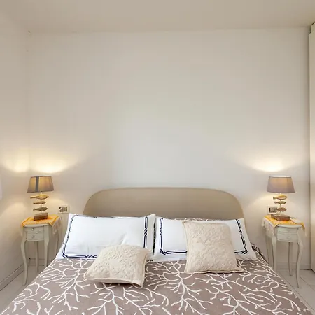 Apartament Vip 9, *